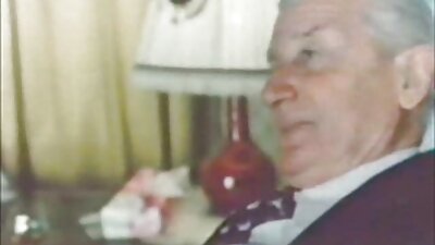 Prodreti v blond najstniško muco z njegovim velikim kurom se počuti tako dobro